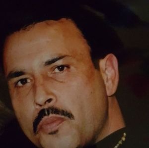 Meet your Posher, Javier solorio